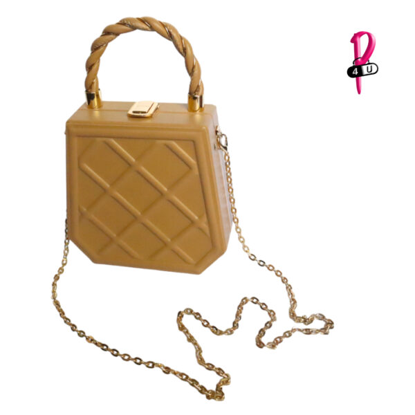 Bolso Beige con agarrador y cadena